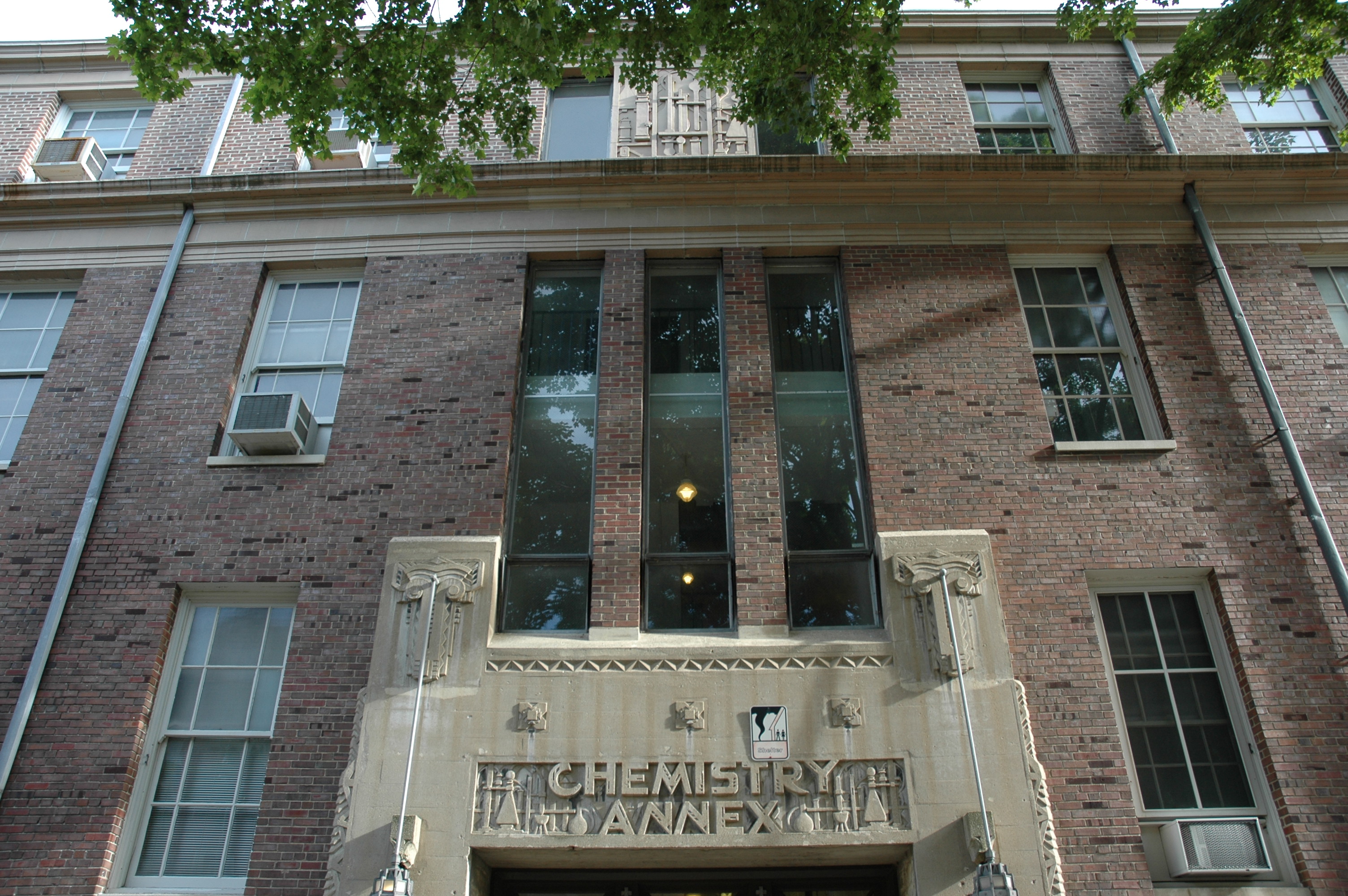 Research Facilities Department of Chemistry Illinois